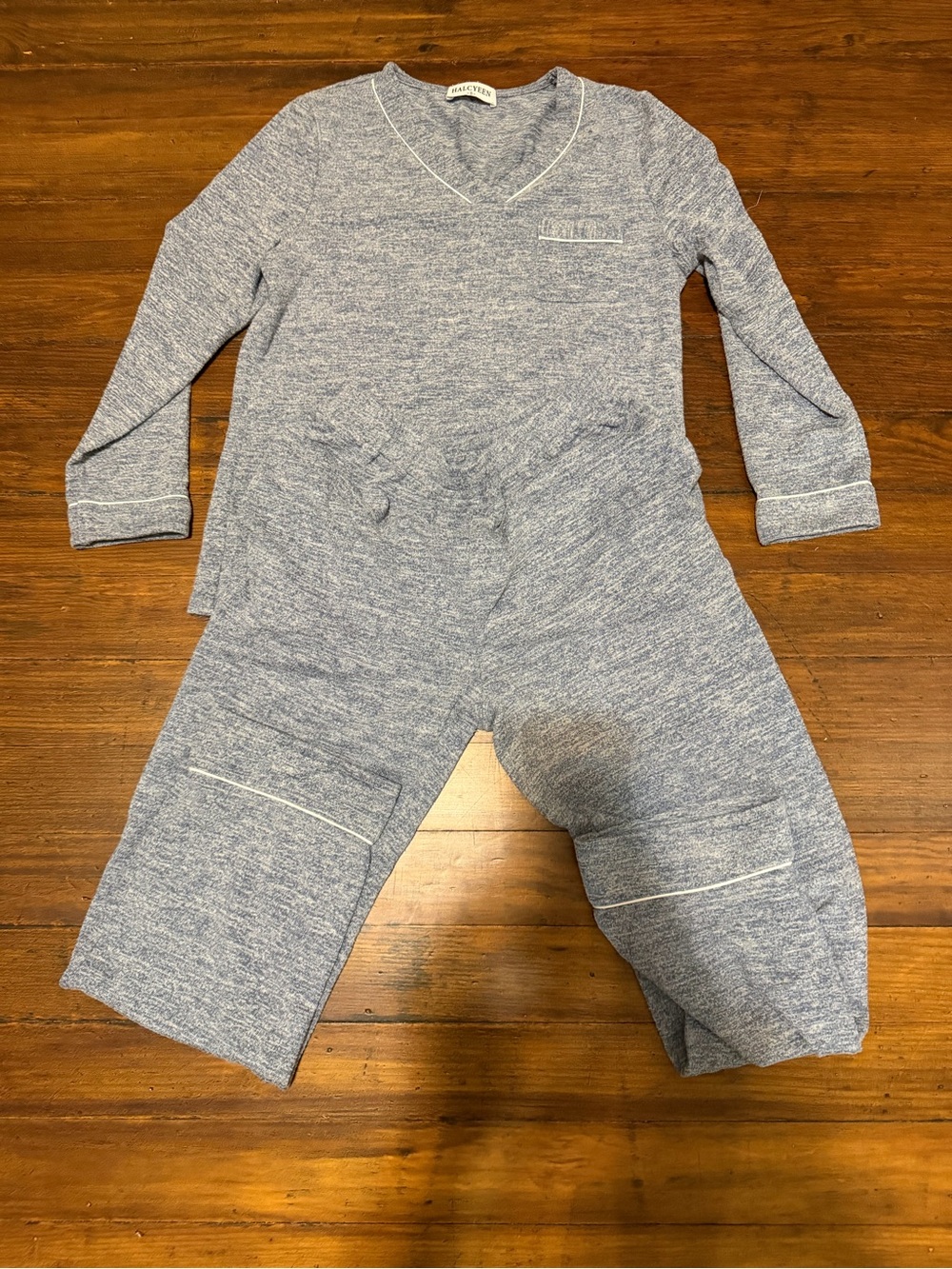 Hanna Andersson Heathered Light Blue Pajama Set with White Piping